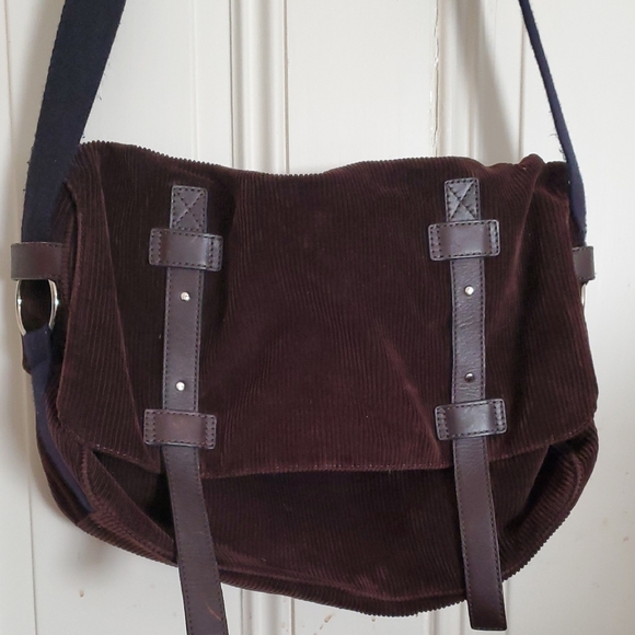 Barneys New York Brown Messenger Bag Classic Design